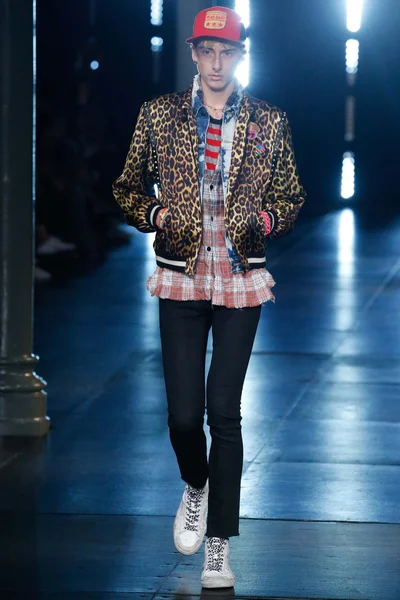 Look 34
